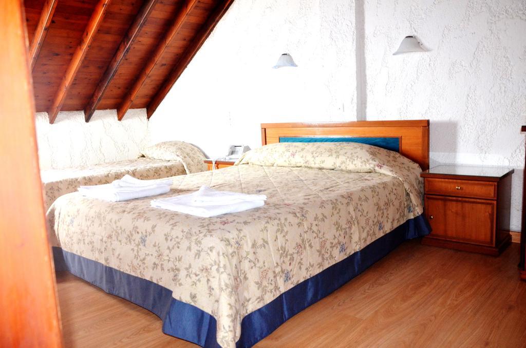 Hotel Vicky II Πλωμάρι Δωμάτιο φωτογραφία