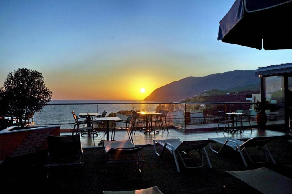 Hotel Vicky II Πλωμάρι Εξωτερικό φωτογραφία